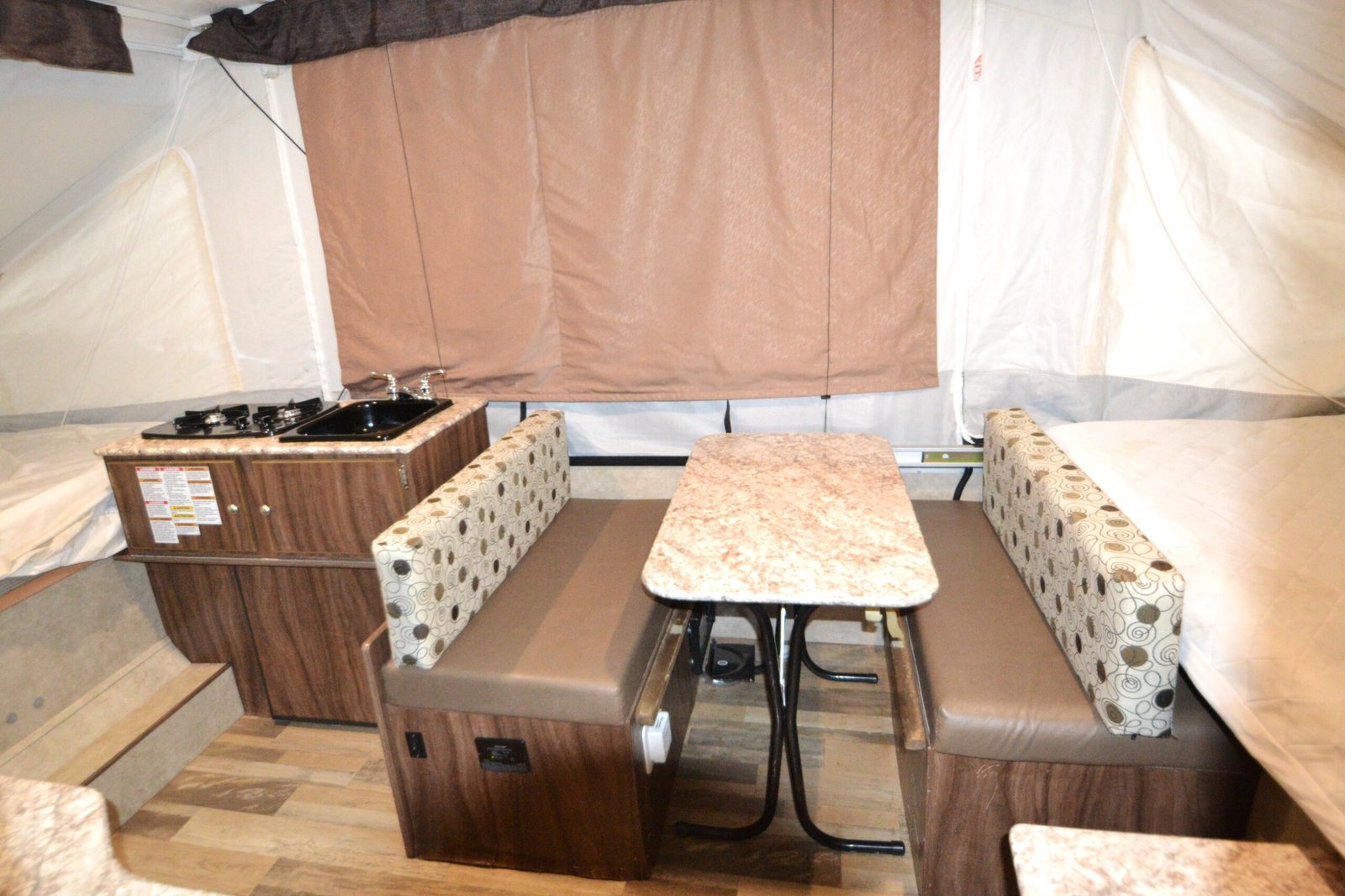 2018 Coachmen Clipper LS 806 XLS - Image 6