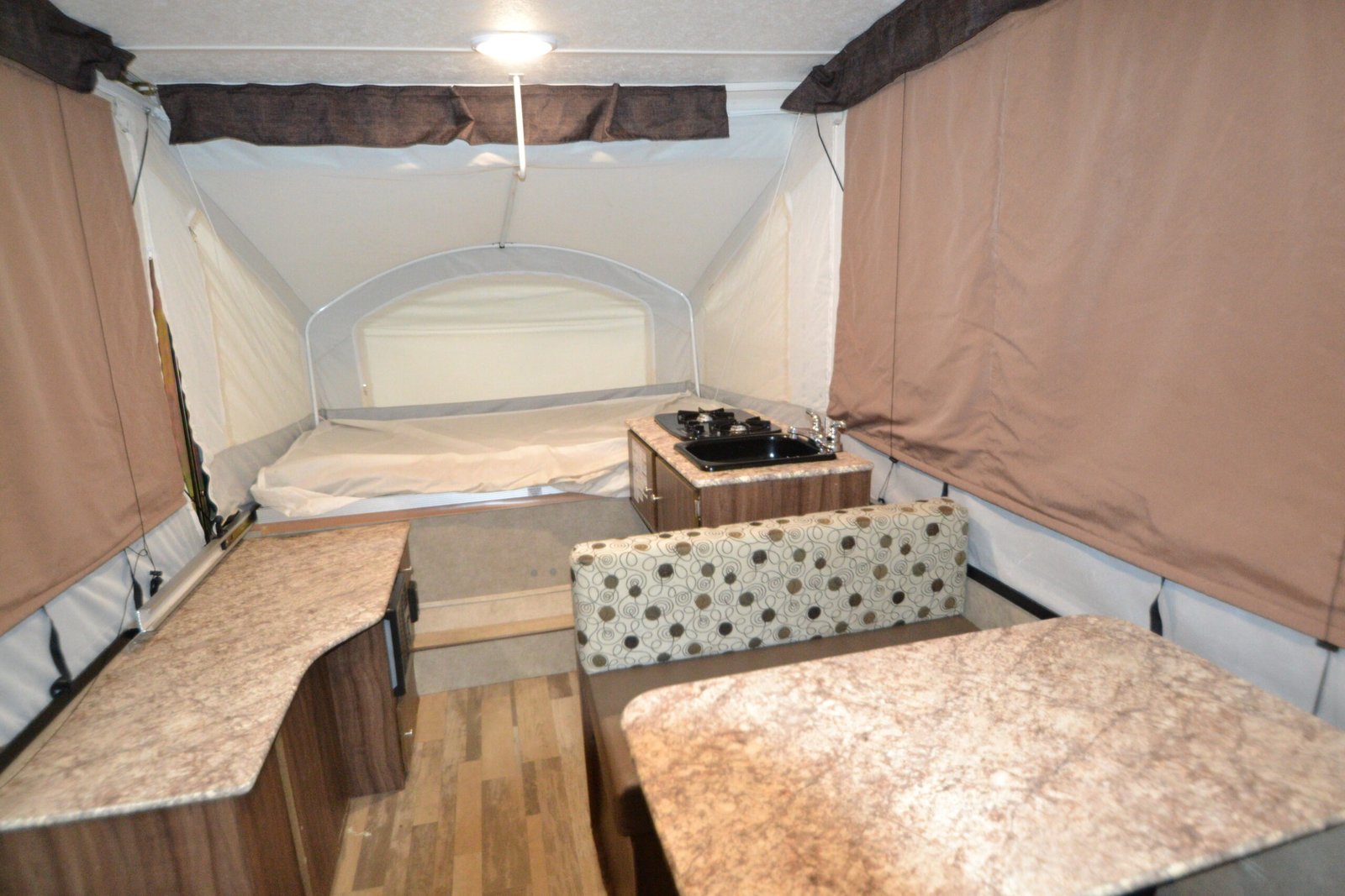 2018 Coachmen Clipper LS 806 XLS - Image 5