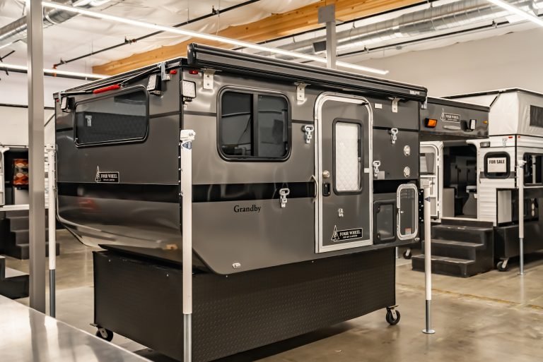 Flat Bed Grandby Pop-up Camper