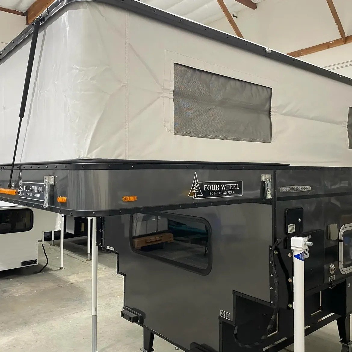 2021 Four Wheel Campers Hawk Model - Image 12