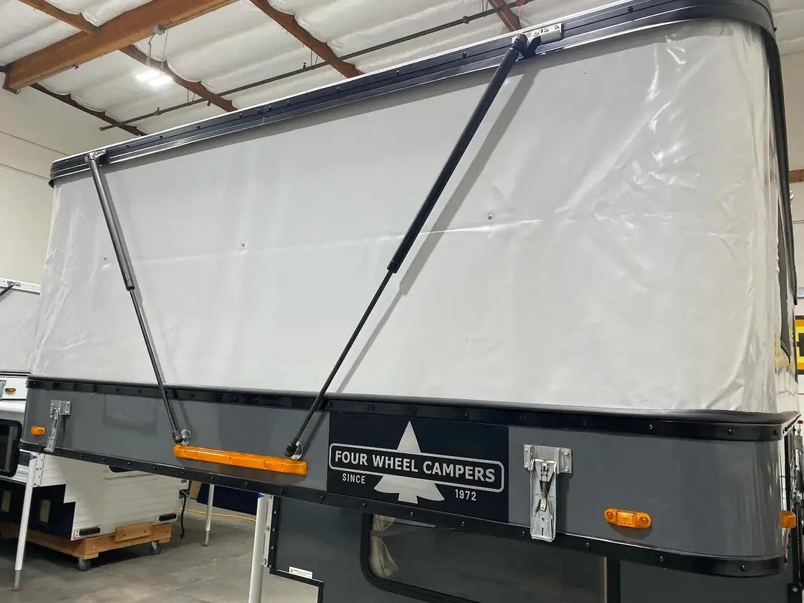 2024 Hawk Pop Up Camper for Sale - Image 2