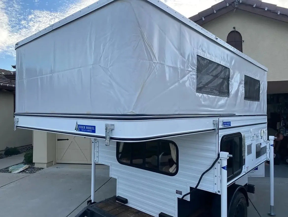 2014/2015 Four Wheel Camper Fleet Model - Image 3