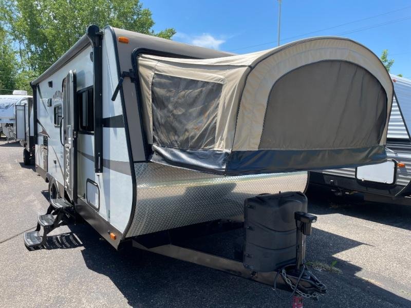 Used 2017 Starcraft Travel Star 239TBS